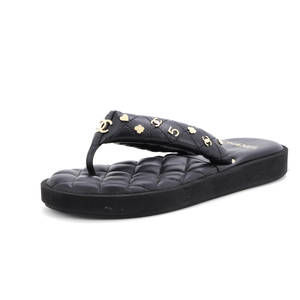 Chanel Women's Charm Padded Thong Sandals Quilted Lambskin